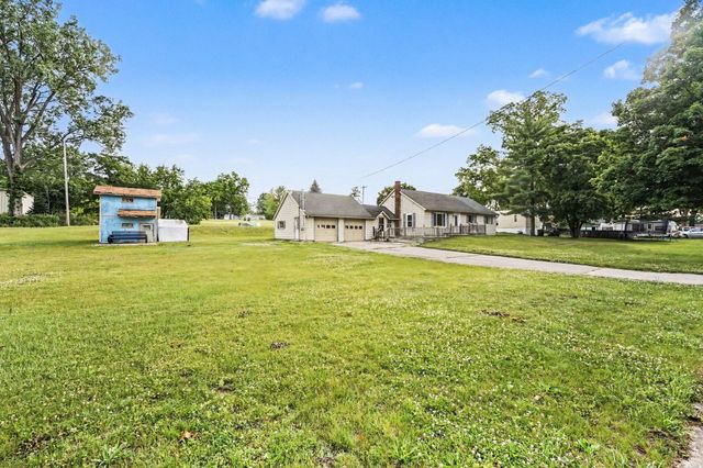 200 W Summit Street, Muir Vllg, MI 48860