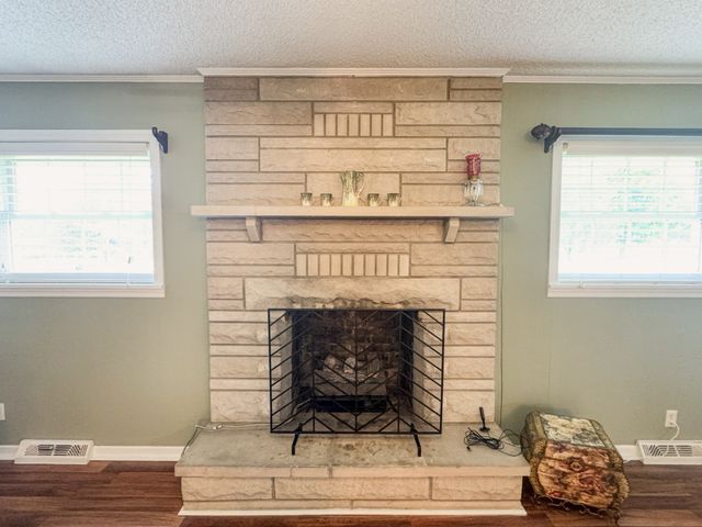 1406 Ellington Dr, Lafayette, TN 37083