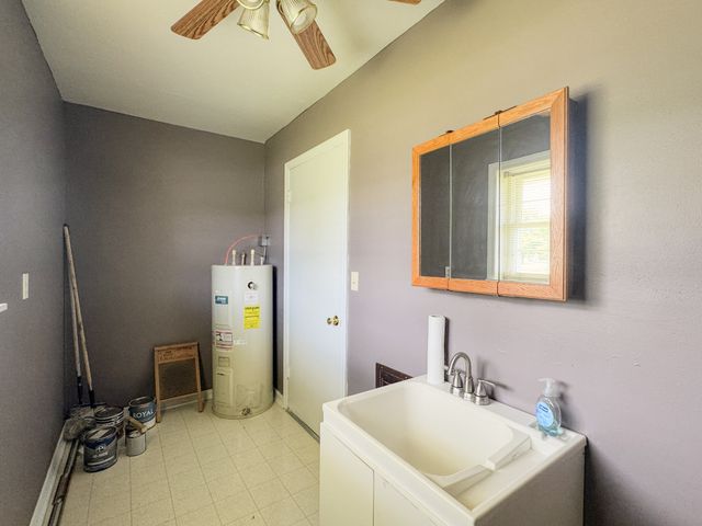 1406 Ellington Dr, Lafayette, TN 37083