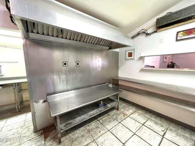 7700 US Highway 90, Defuniak Springs, FL 32433