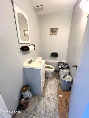 7700 US Highway 90, Defuniak Springs, FL 32433