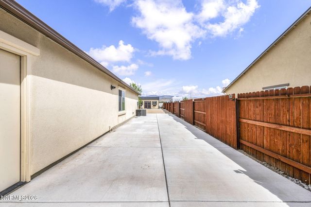 742 Mallard Crest Drive, Sparks, NV 89441