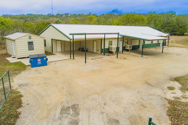 315 Roy St, Kerrville, TX 78028