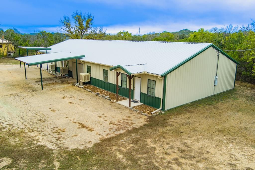 315 Roy St, Kerrville, TX 78028