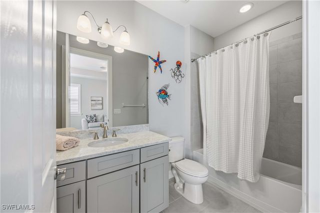 14748 Windward LN, Naples, FL 34114