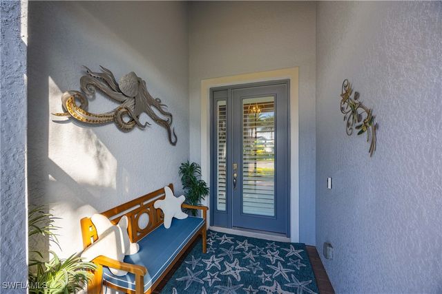 14748 Windward LN, Naples, FL 34114