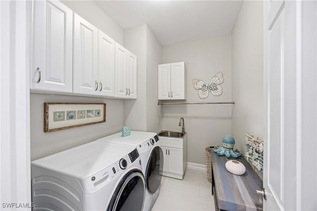 14748 Windward LN, Naples, FL 34114