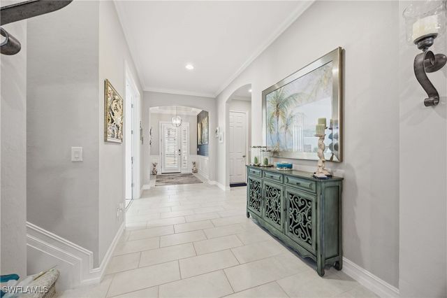 14748 Windward LN, Naples, FL 34114