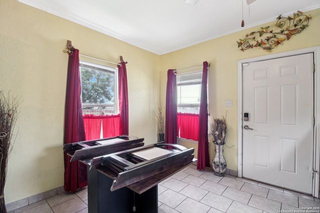 1410 Capitol, San Antonio, TX 78201