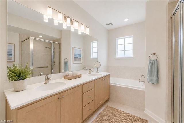 9111 Palmetto Ridge DR 201, Estero, FL 34135