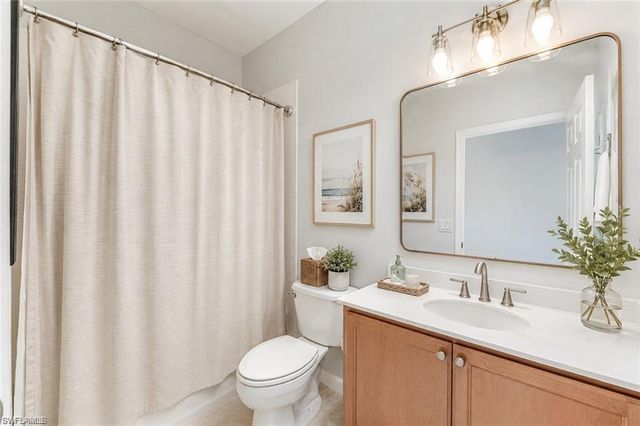 9111 Palmetto Ridge DR 201, Estero, FL 34135