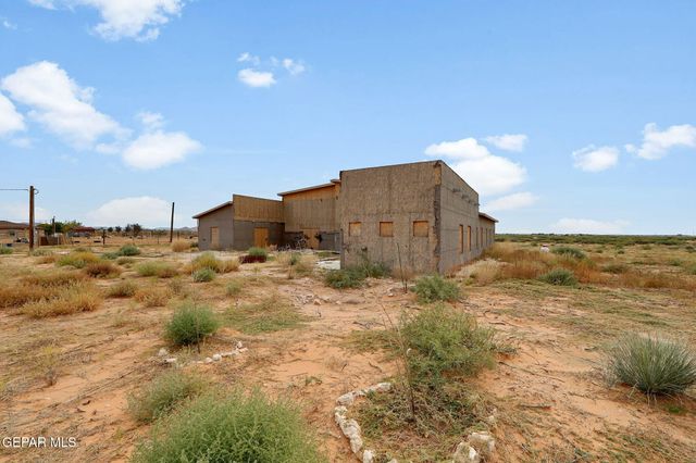 13961 Santa Fe Trail Trail, El Paso, TX 79938