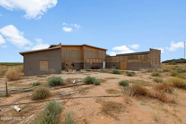 13961 Santa Fe Trail Trail, El Paso, TX 79938