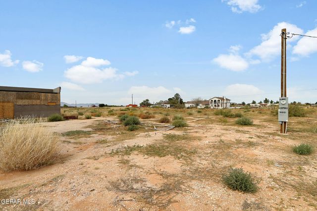 13961 Santa Fe Trail Trail, El Paso, TX 79938