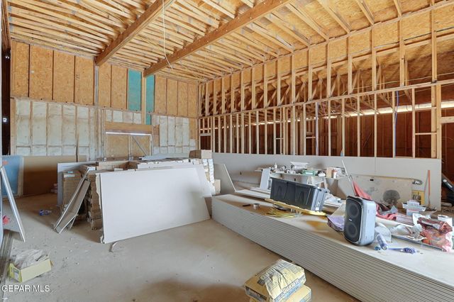 13961 Santa Fe Trail Trail, El Paso, TX 79938