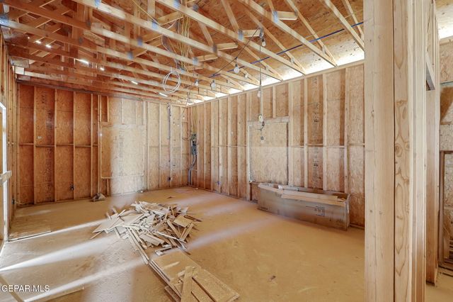 13961 Santa Fe Trail Trail, El Paso, TX 79938