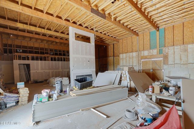 13961 Santa Fe Trail Trail, El Paso, TX 79938