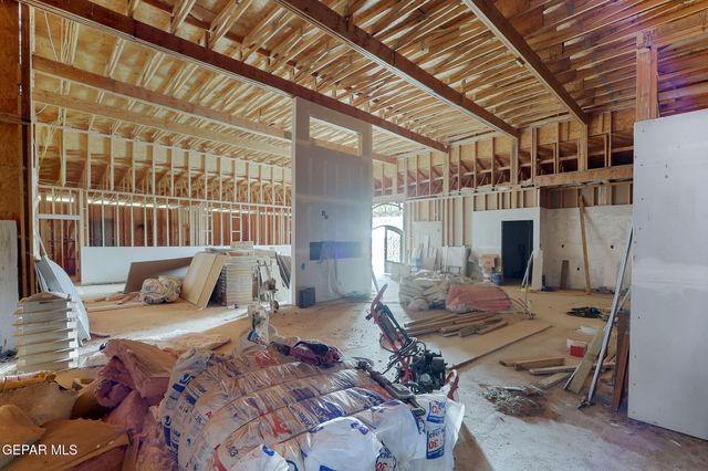 13961 Santa Fe Trail Trail, El Paso, TX 79938