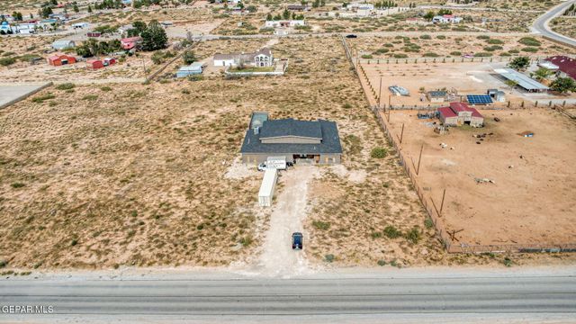 13961 Santa Fe Trail Trail, El Paso, TX 79938