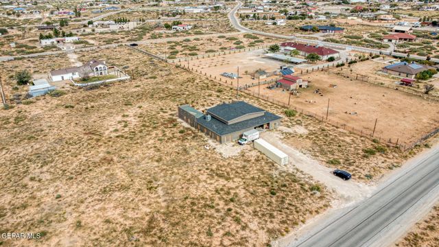 13961 Santa Fe Trail Trail, El Paso, TX 79938