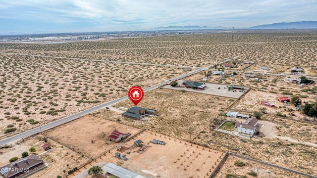 13961 Santa Fe Trail Trail, El Paso, TX 79938