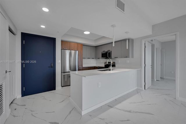 840 NE 130th Street 211, North Miami, FL 33161