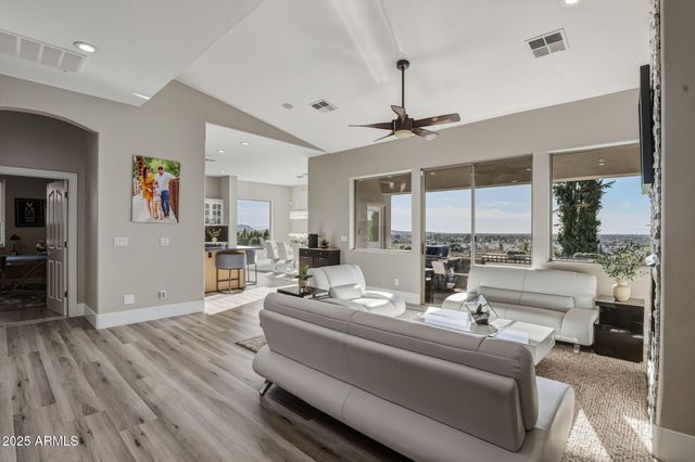 18422 N 14TH Street, Phoenix, AZ 85022