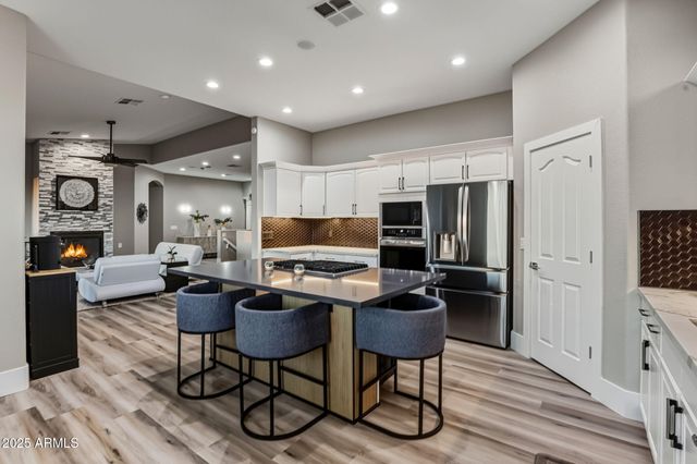 18422 N 14TH Street, Phoenix, AZ 85022