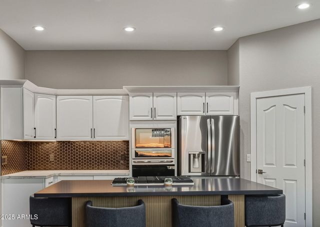 18422 N 14TH Street, Phoenix, AZ 85022