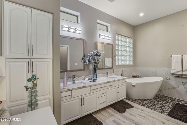 18422 N 14TH Street, Phoenix, AZ 85022