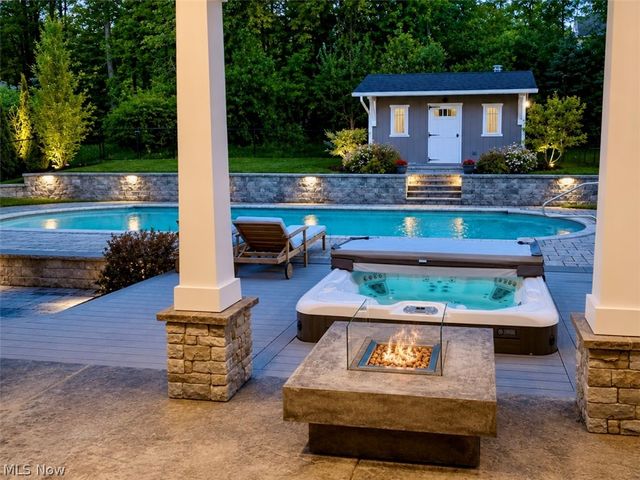 224 Hidden Glen Trail, Chardon, OH 44024