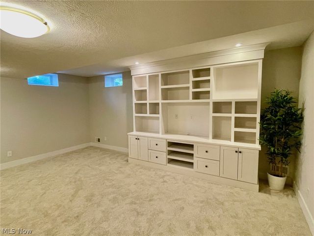224 Hidden Glen Trail, Chardon, OH 44024