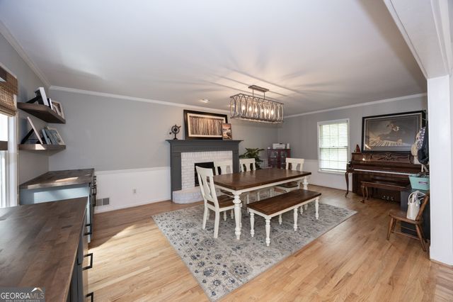 264 Claridge Curve, Peachtree City, GA 30269