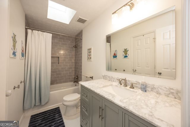264 Claridge Curve, Peachtree City, GA 30269
