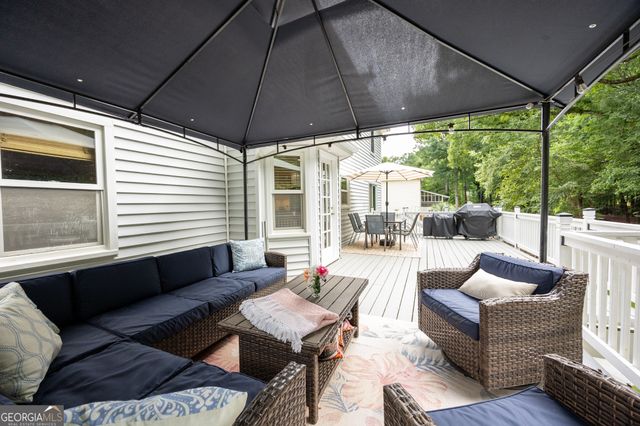 264 Claridge Curve, Peachtree City, GA 30269
