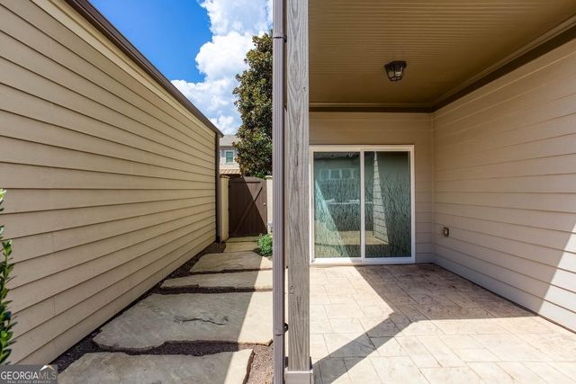 100 Batten Board Way, Woodstock, GA 30189