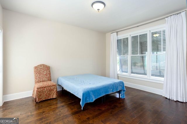 100 Batten Board Way, Woodstock, GA 30189