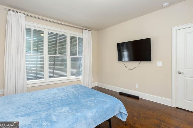 100 Batten Board Way, Woodstock, GA 30189