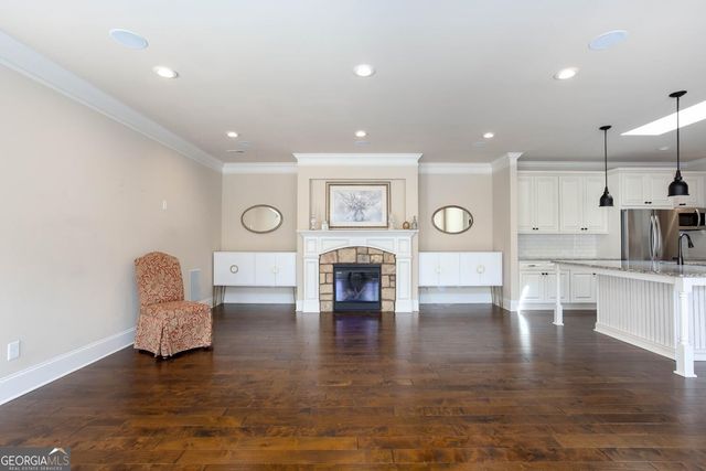100 Batten Board Way, Woodstock, GA 30189