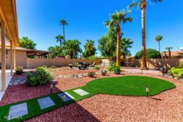 26414 S LAKEMONT Drive, Sun Lakes, AZ 85248