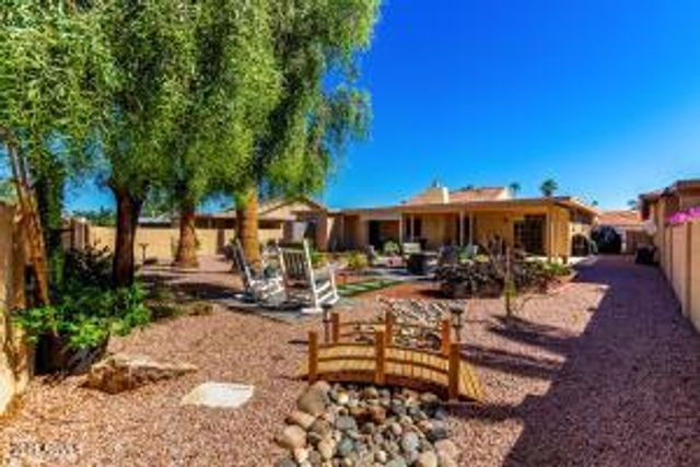 26414 S LAKEMONT Drive, Sun Lakes, AZ 85248