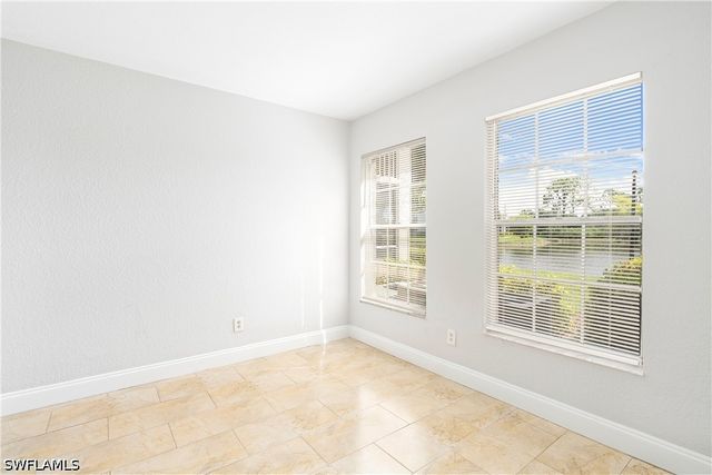 185 Santa Clara DR 13, Naples, FL 34104