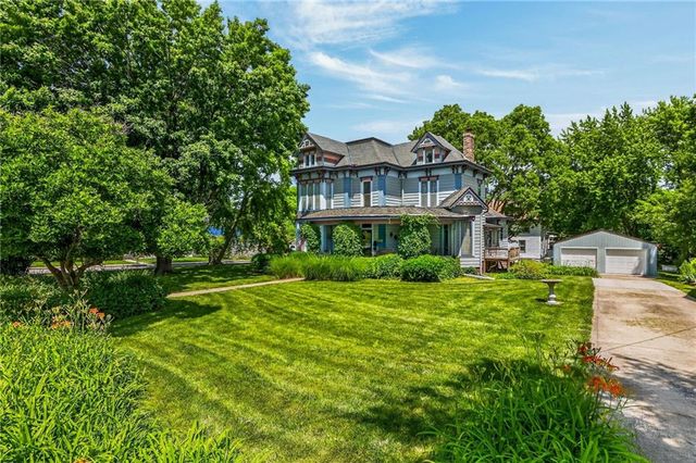 406 E Arthur Street, Liberty, MO 64068