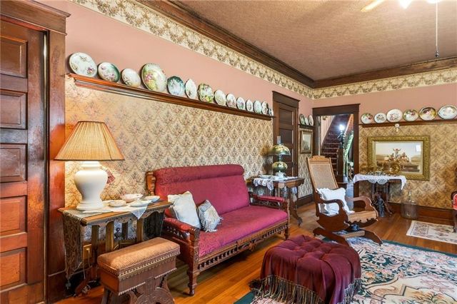 406 E Arthur Street, Liberty, MO 64068