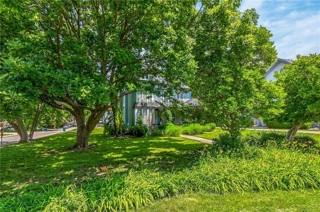 406 E Arthur Street, Liberty, MO 64068