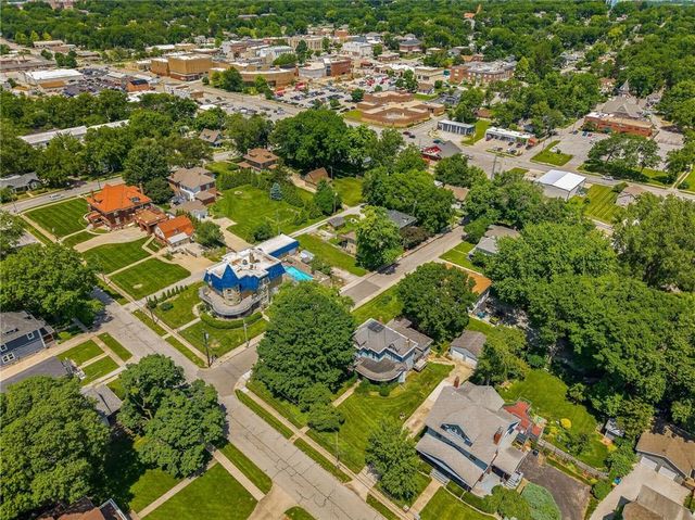 406 E Arthur Street, Liberty, MO 64068