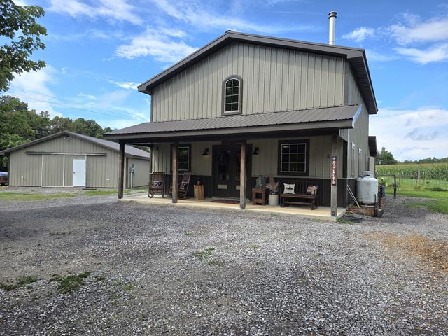 6339 Dickens Hill Rd, Bradyville, TN 37026