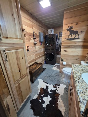6339 Dickens Hill Rd, Bradyville, TN 37026