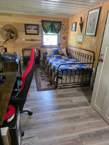 6339 Dickens Hill Rd, Bradyville, TN 37026