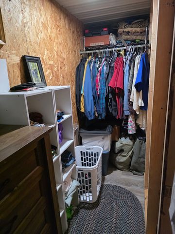 6339 Dickens Hill Rd, Bradyville, TN 37026